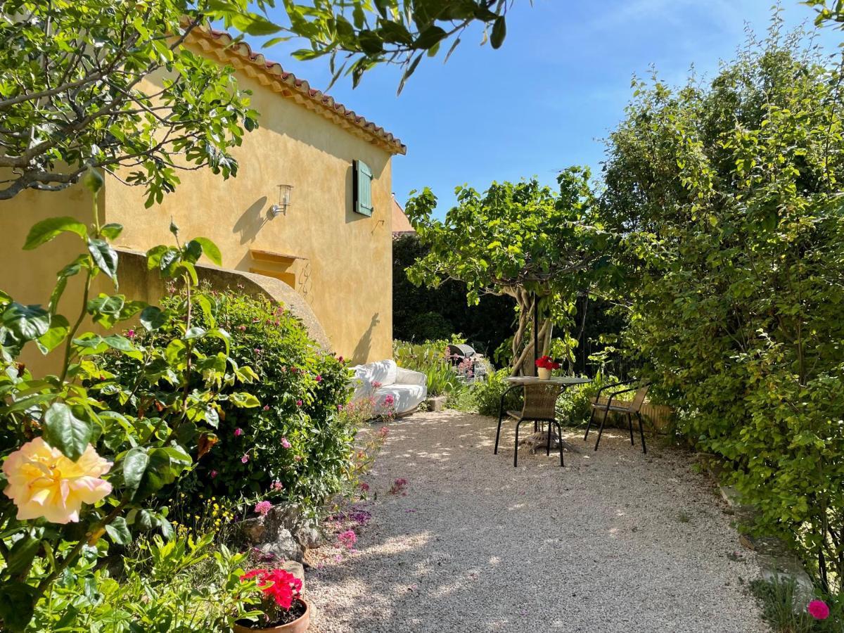 Sainte Victoire Le Cabanon Puyloubier Exterior foto